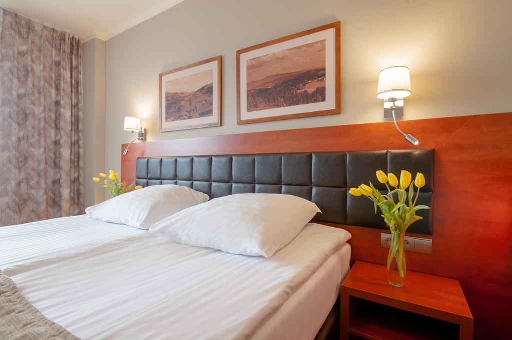 Hotel Diament 3*